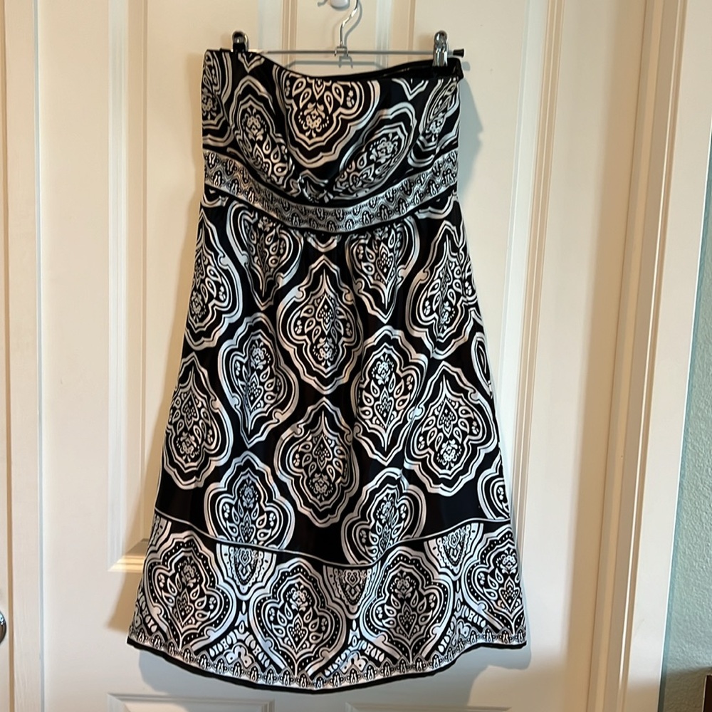 White House Black Market Strapless Dress Size 2
